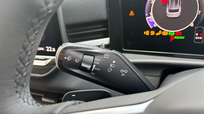 Volkswagen T-Roc 1.5 eTSI 150 Life 5dr DSG Petrol Hatchback